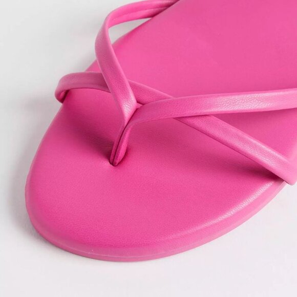 Torrid WW Strappy Fuschia Sandal Sz 12 NWT - Picture 5 of 11